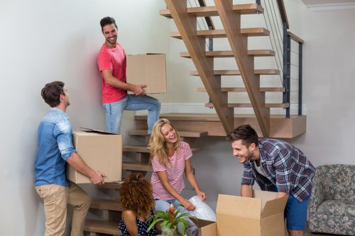 Moving van service for homes and businesses in Riddlesdown