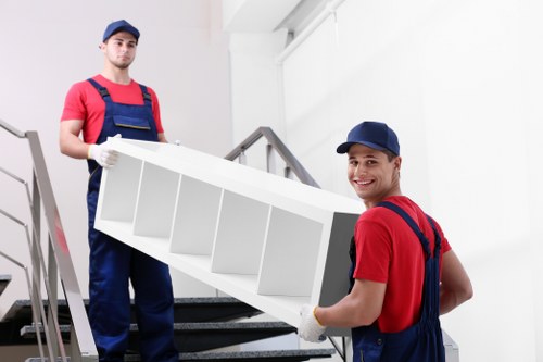 Removal van available for local moving jobs in Riddlesdown