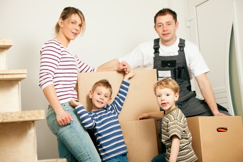 Local Riddlesdown man and van service handling furniture transport