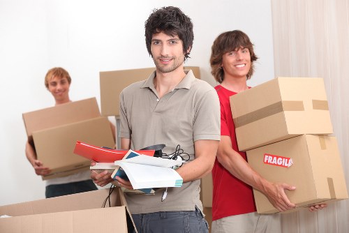 Small local moving service supporting a home or business relocation in Riddlesdown