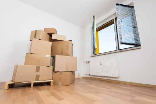 Careful furniture moving and packing support in Riddlesdown