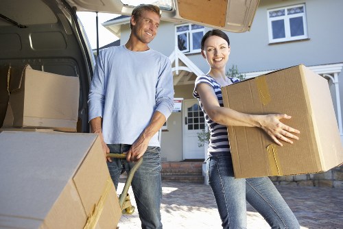 Flexible man with van transport for Riddlesdown moves